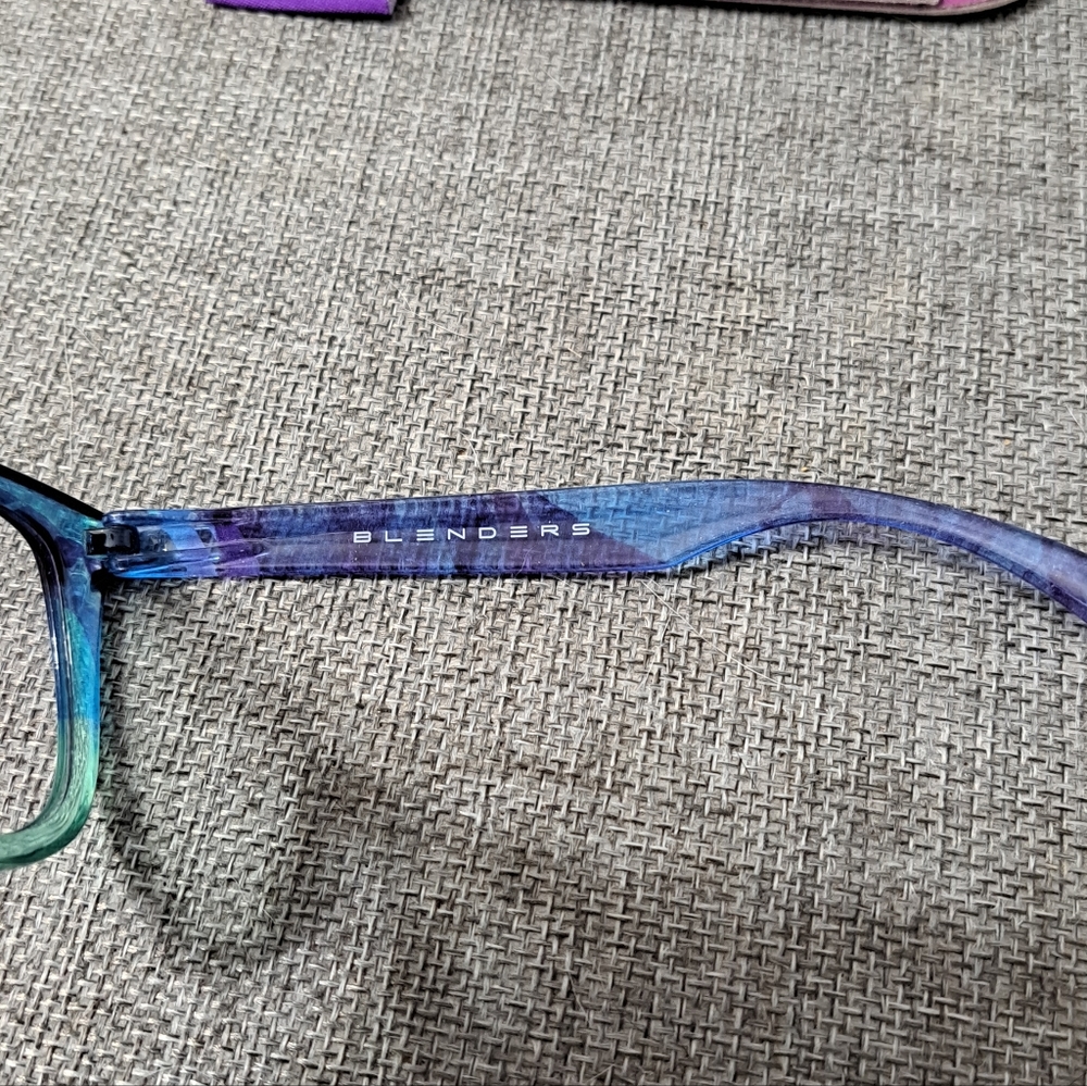 Blenders Blue Light Glasses Amber TorreAlba Collab Gloss Purple + Teal Print - Picture 5 of 6